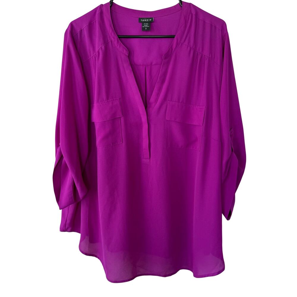 Torrid Size 3X Magenta Harper V Neck blouse